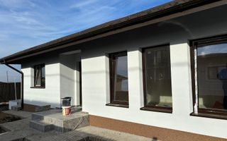 Casă la parter, Valea Lupului, strada Mihail Sadoveanu - Poză 2
