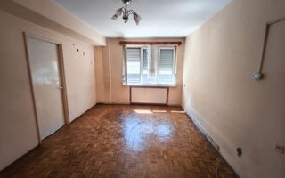 De vânzare - Apartament 2 camere, central, zona Patria - Poză 3