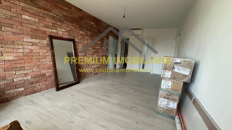 Apartament 3 camere de vanzare - Poză 2