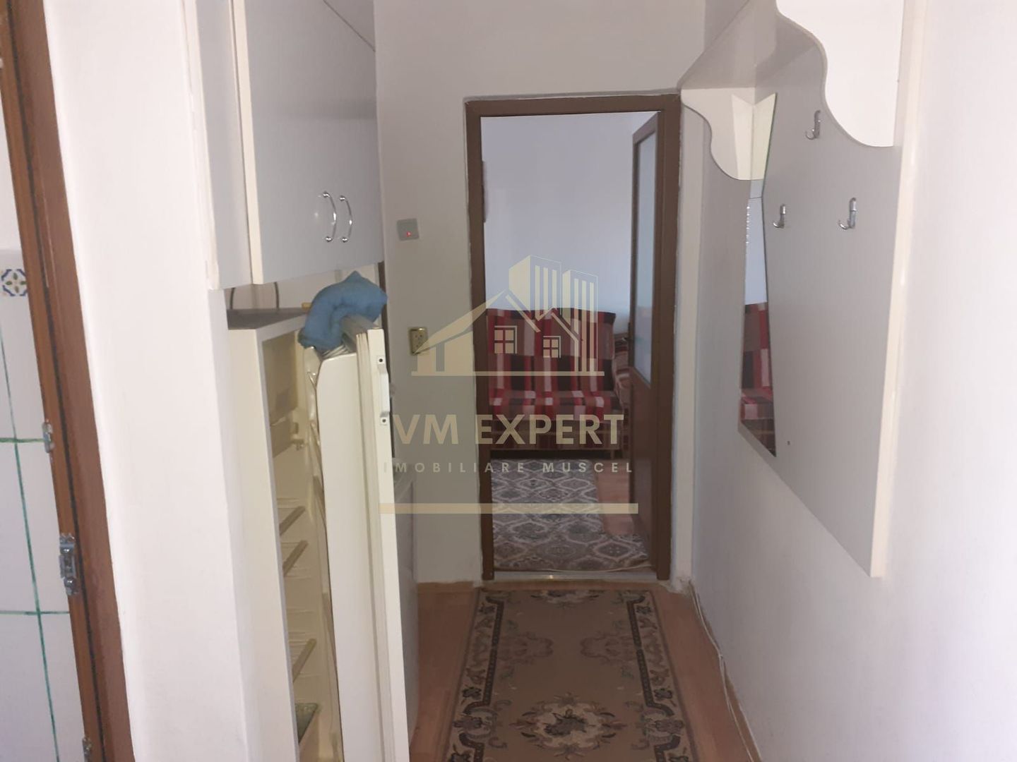 APARTAMENT 3 CAMERE, ETAJ 3, VISOI, CAMPULUNG - Poză 2