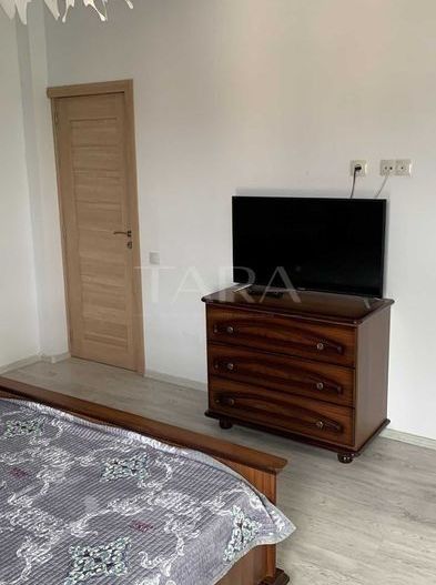 Apartament cu 3 camere de vanzare in Floresti. - Poză 5