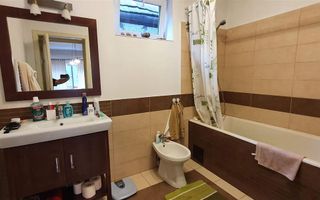 Casa 3 camere, 1259 mp teren, zona Centru - Poză 13