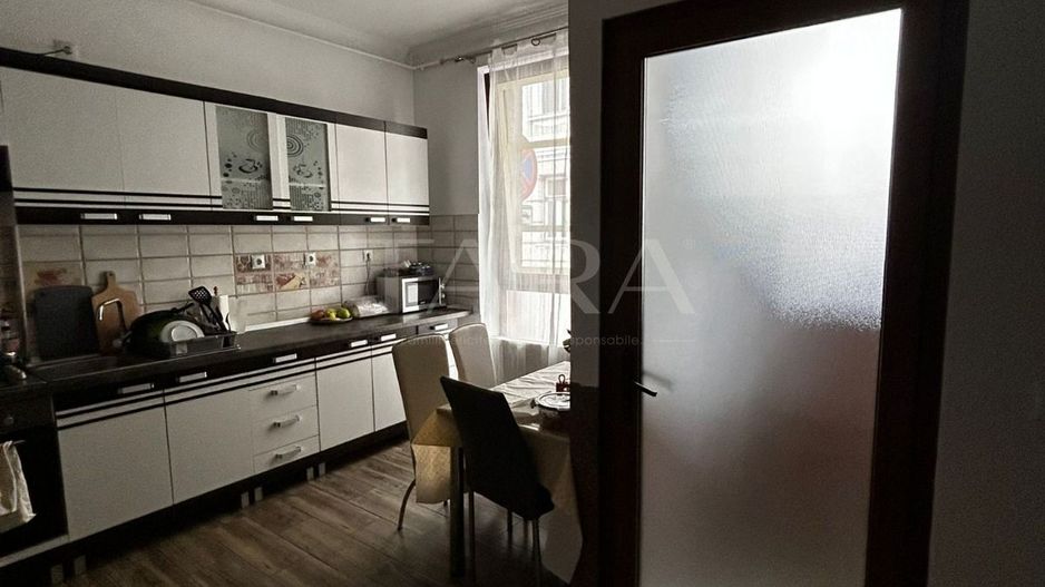 2 apartamente spațioase de vânzare în centrul Clujului - Poză 12