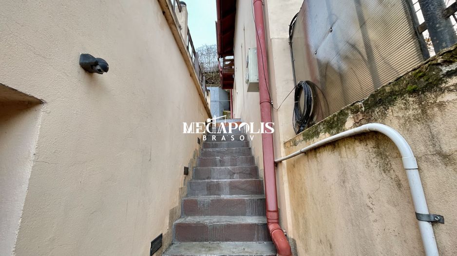 Casă 4 camere | Locație excepțională | Singur în curte | GARAJ - Poză 32