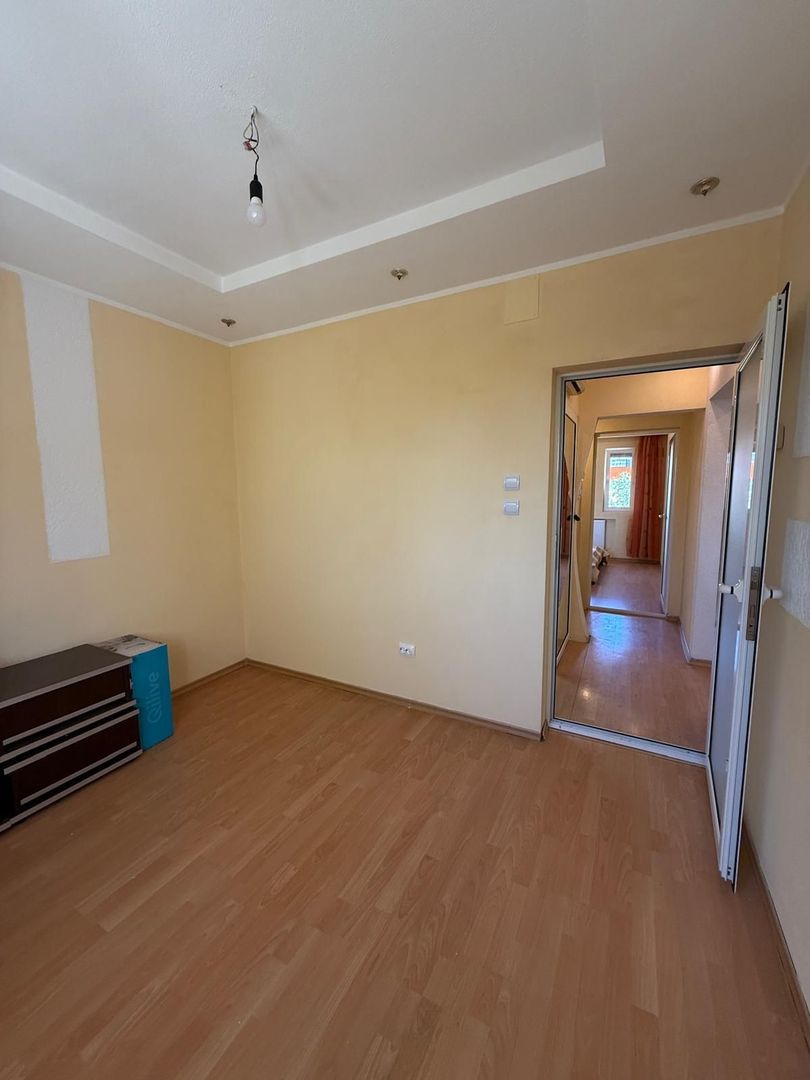 De Vanzare | Apartament cu 3 Camere | Mazepa 1 | Pret: 75.000 Euro - Poză 7