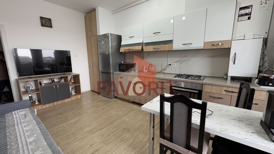 Etaj intermediar. Mobilat si utilat. Loc de parcare - Poză 1