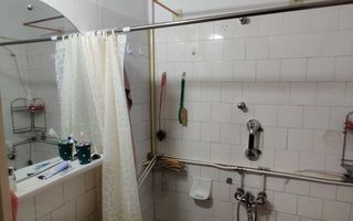 Apartament în casă interbelică, zonă centrală, curte comună și terasa - Poză 5