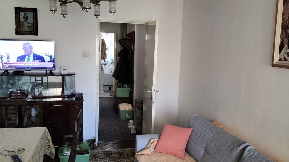 vind apartament 3 camere zona Centrala, etaj 2 - Poză 7
