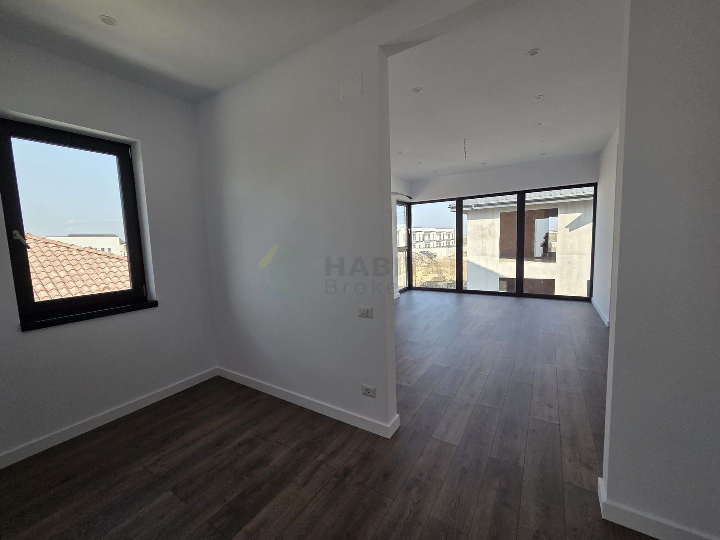 Casă modernă de vânzare în Tunari – construcție 2025, gata de mutare! - Poză 18