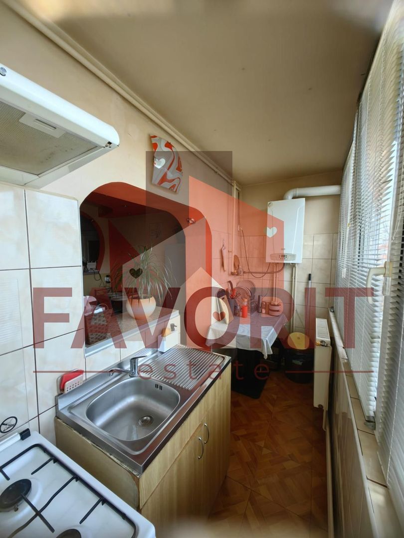 Apartament cu 3 camere. Calea Aradului. Decomandat. Disponibil Imediat - Poză 3