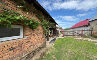 Casa individuala in Arpasu de Sus, teren mare, partial renovata - Poză 27