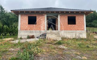 Casă cu 4 camere de vânzare în Hidișelul de Sus, Bihor - Poză 1