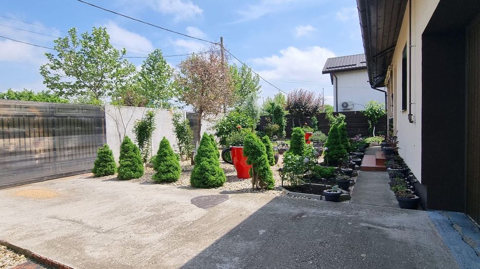 Parter cu structură pentru etaj, curte amenajată și organizare impeca - Poză 51