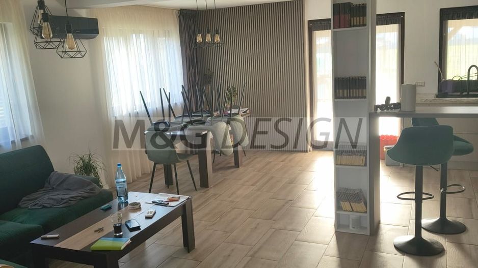 Duplex Mosnita Veche , 5 camere , 3 bai - Poză 1