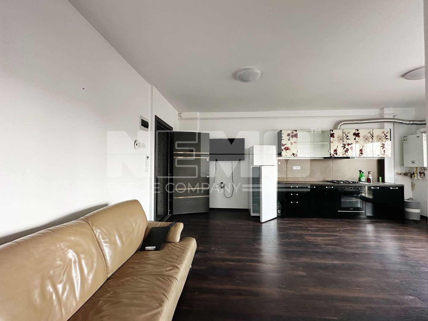 Apartament 3 Camere de Inchiriat I Centru/Suceava I Pret: 400€\luna - Poză 2