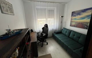 Centrala proprie. Complet renovat. Mobilat si utilat. - Poză 10