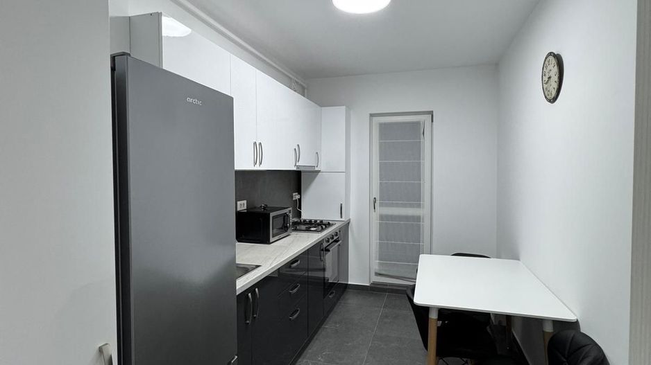 Apartament 2 camere de închiriat Apărătorii Patriei - Poză 6