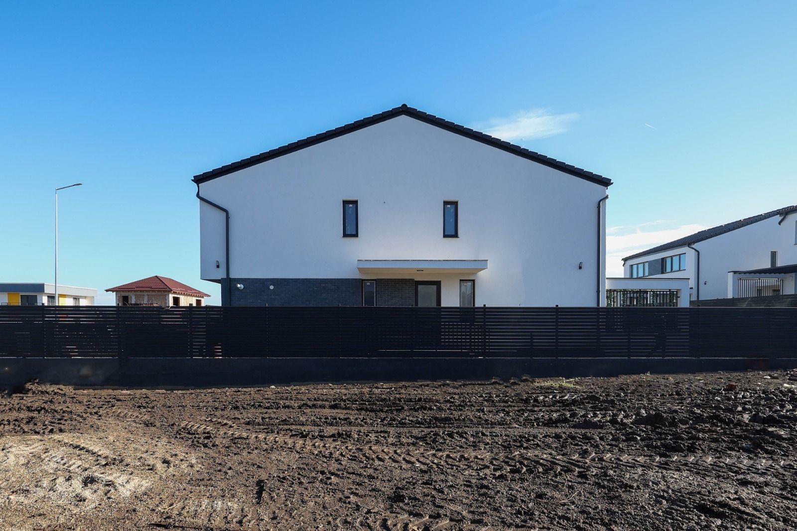 Casă Tip Duplex de Vânzare în Sânpetru | La Poalele Dealului Lempes - Poză 31