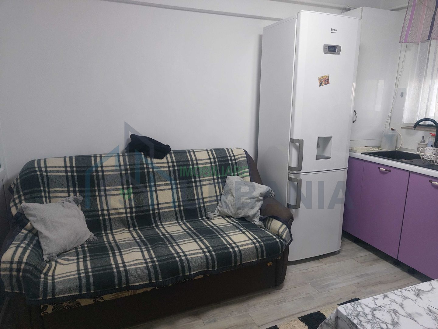 Garsonieră decomandată, 28 mp, demisol, de închiriat în Iași - Poză 5