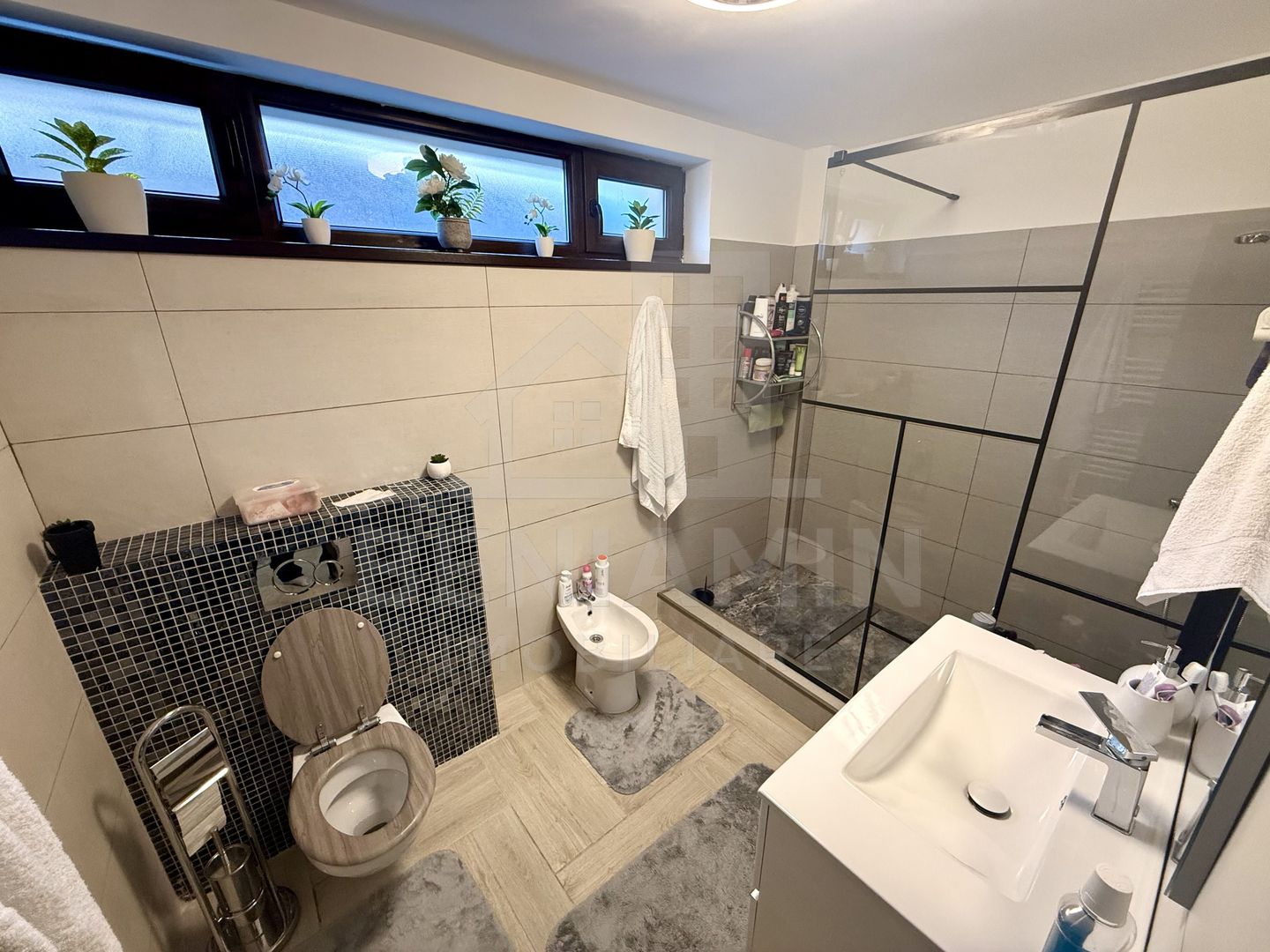 3 camere - 92mp - 2017 -mobilat -utilat - centrala - Gradina Botanica - Poză 7