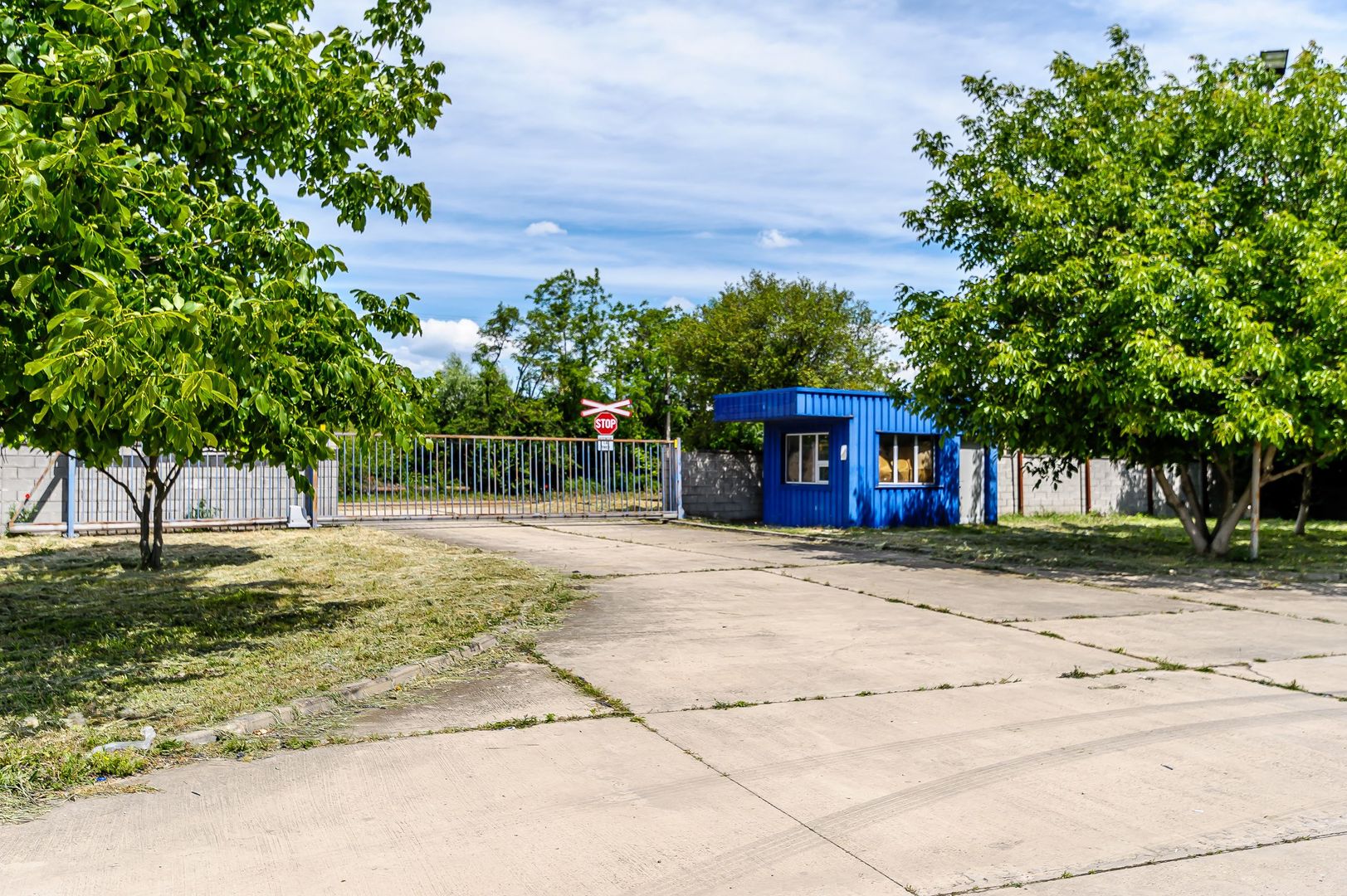 REZERVAT: Hală industrială cu platformă betonată - Poză 12