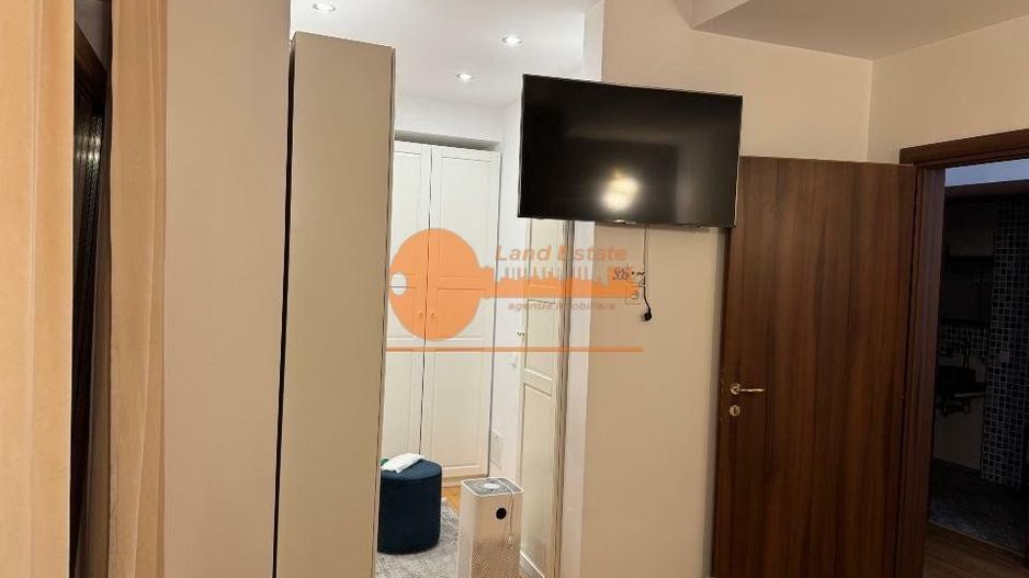 3 camere Arc Triumf-Casin(parcare-box-2009) - Poză 7