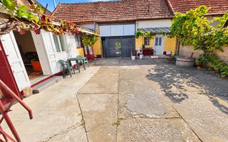 Casa traditionala, 3 camere, la asfalt, 1685 mp teren, Ciugud - Poză 3