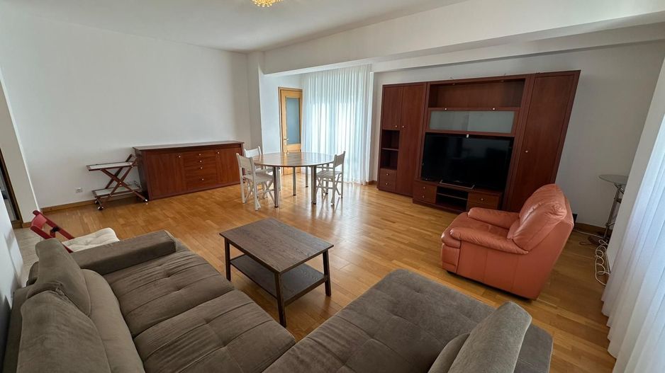 Inchiriere 2 camere, zona exclusivista Herastrau/Arcul de Triumf - Poză 3