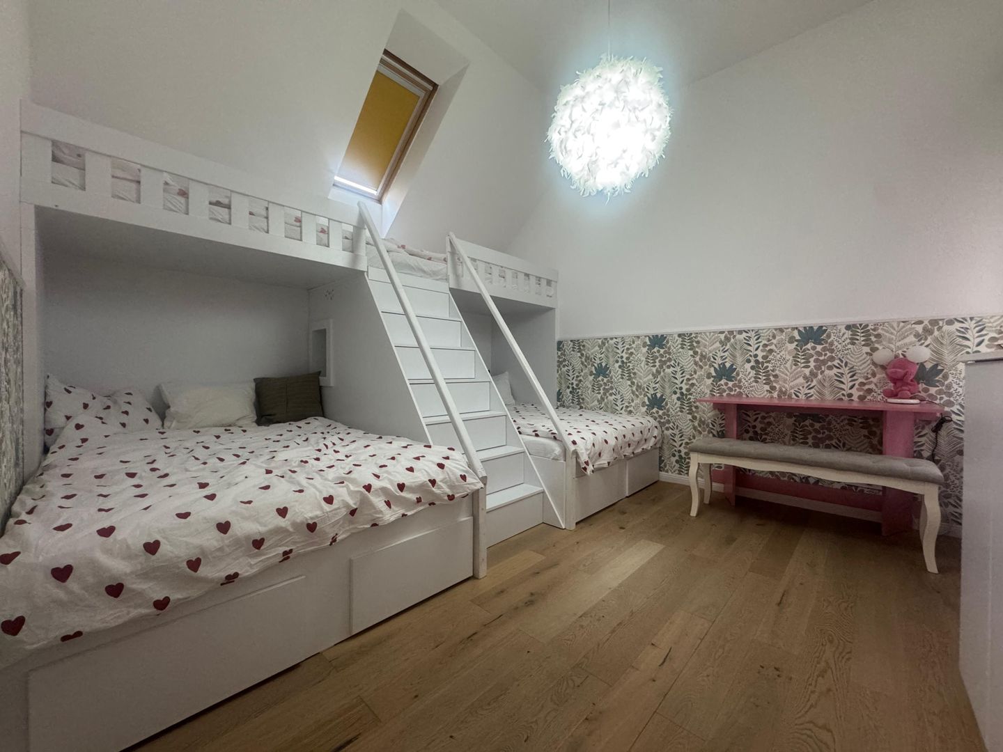 Pensiune deosebită în Bran || priveliște panoramică, facilitati premium - Poză 10