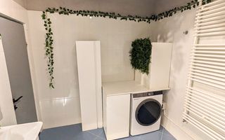 La cheie, cu doua locuri de parcare, ferit de agitatie si aglomeratie - Poză 11