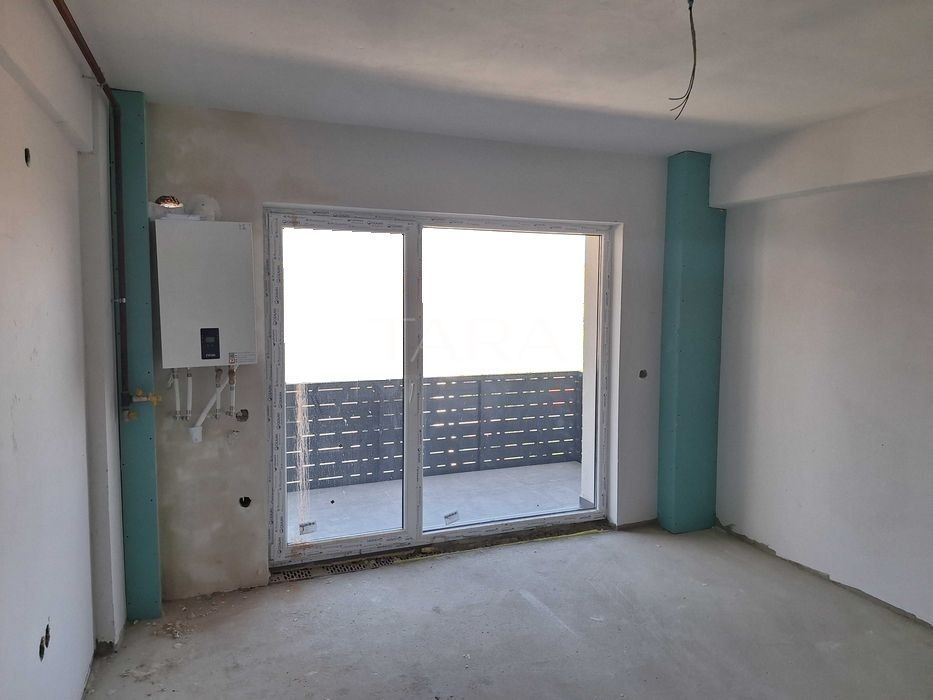 Apartament Semifinisat cu 2 Camere în Baciu - Poză 2