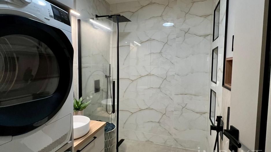 Apartament ultrafinisat cu terasa si view - Poză 6