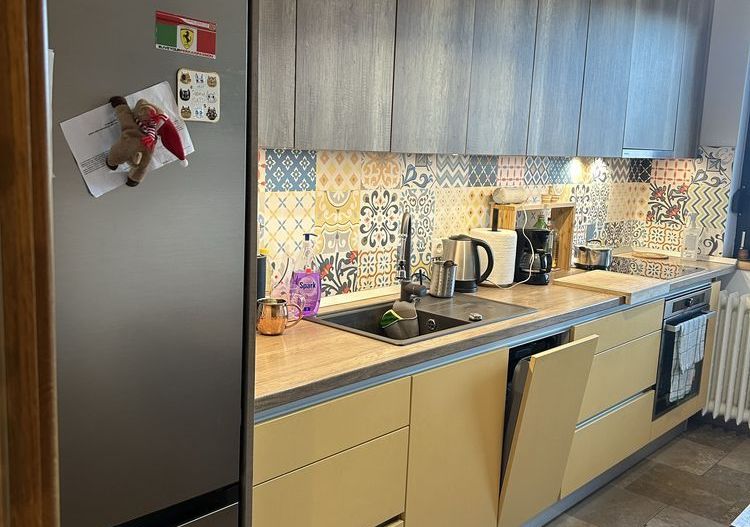 Agenția BRASADAS vinde apartament 3 cam central etaj 2/2. - Poză 2