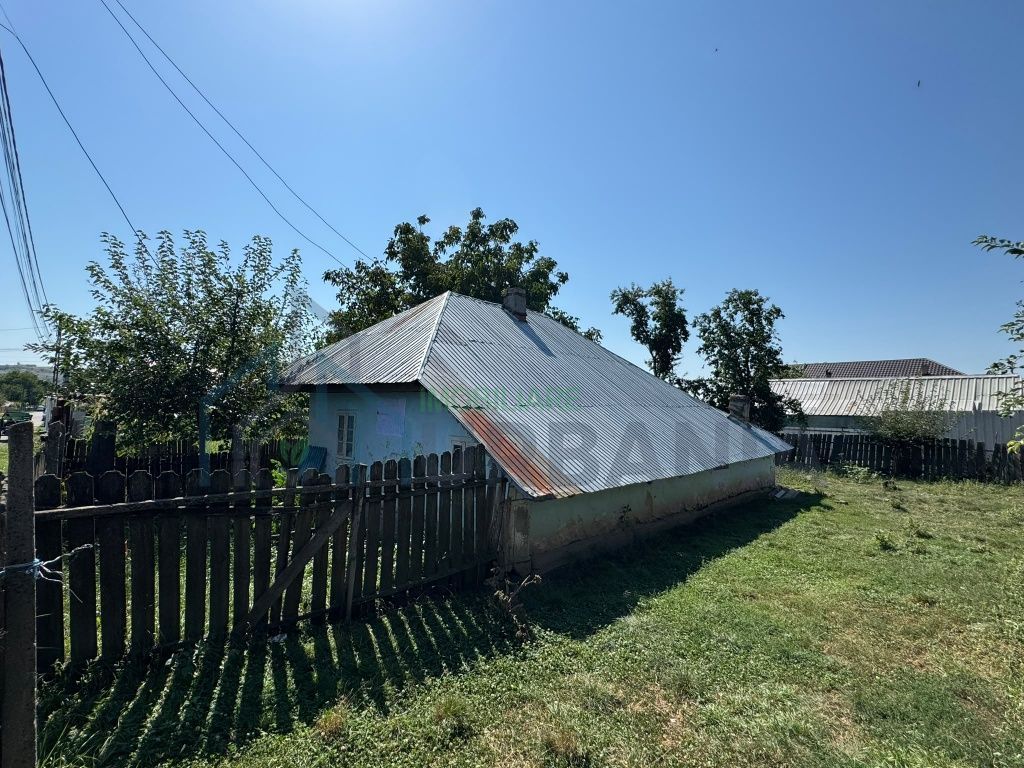 Casă tradițională de vânzare în Războieni, Târgu Frumos – 502 mp teren - Poză 3