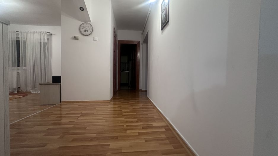 Vânzare apartament 3 camere - Confort modern într-o zonă excelentă! - Poză 4