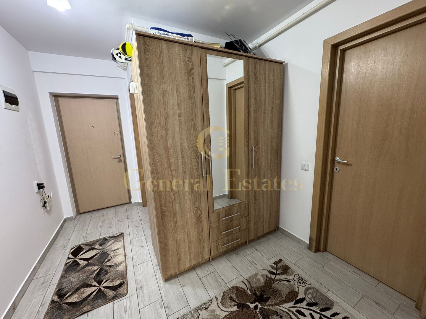 Apartament 2 camere  Mobilat + loc de parcare - Poză 5