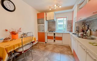 Apartament 4 camere | 2 balcoane | loc parcare | Sacele Brasov - Poză 3