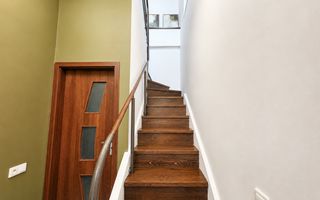 Apartament 3 camere decomandat de inchiriat in vila, zona Centrala! - Poză 8