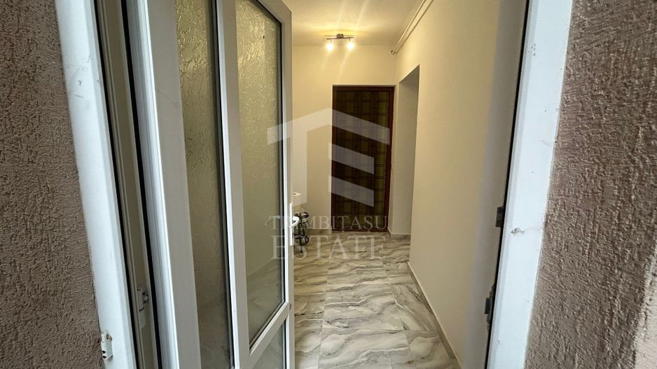 2 Camere Piata Constitutiei + Loc de Parcare - Poză 8