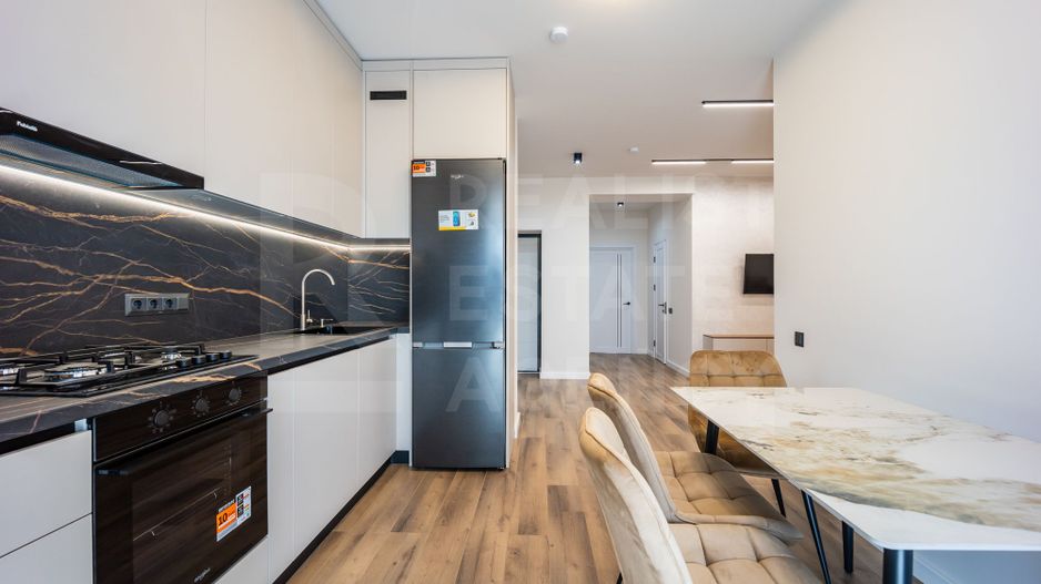 Vânzare apartament 2 camere 65 mp, str. Durlești - Poză 5
