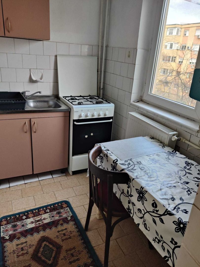 Inchiriez garsoniera Ciuperca - Poză 2