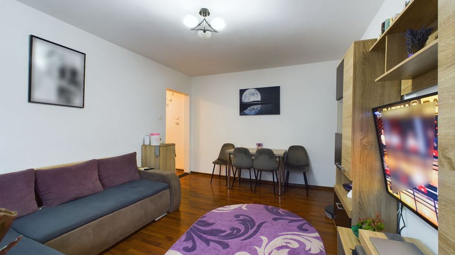 Apartament cu 4 camere în zona Şagului - Poză 10