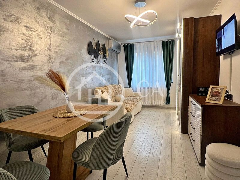 Apartament de vânzare cu 2 camere în zona Velența, Oradea - Poză 2