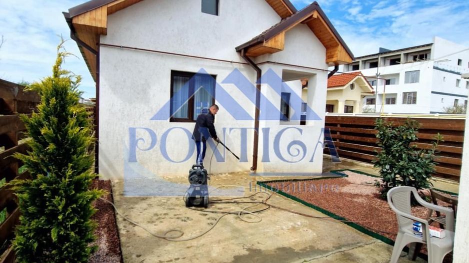 Casă spațioasă, mobilată și utilată în Năvodari Nord-Vest - Poză 13