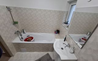 Inchiriez apartament 2 camere,recent renovat, Tudor, bloc nou,parcare! - Poză 7