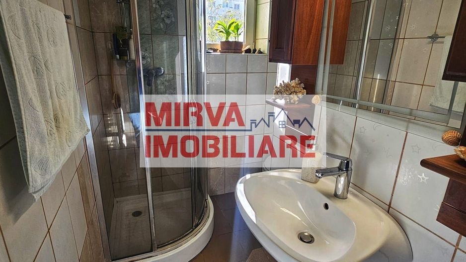 Casa P+1E+M, cu 5 camere în Cantacuzino – ideală birouri sau locuință - Poză 17