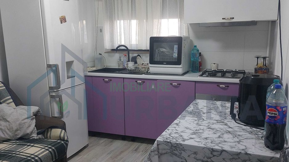 Garsonieră decomandată, 28 mp, demisol, de închiriat în Iași - Poză 4