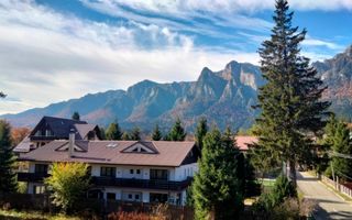 Vanzare apartament doua camere Busteni - Poză 1