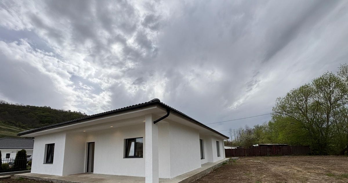 Case de vanzare in Medias, zona Sud - MAAC Imobiliare
