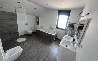 Proprietate deosebită în Tălmaciu | Încălzire în pardoseală | Dotări de top - Poză 11